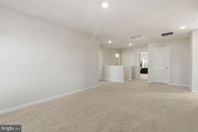 2006 FAUNA DR, Frederick, MD 21702