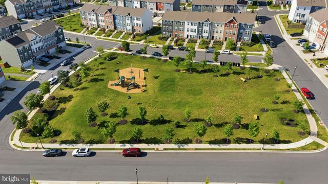 2006 FAUNA DR, Frederick, MD 21702