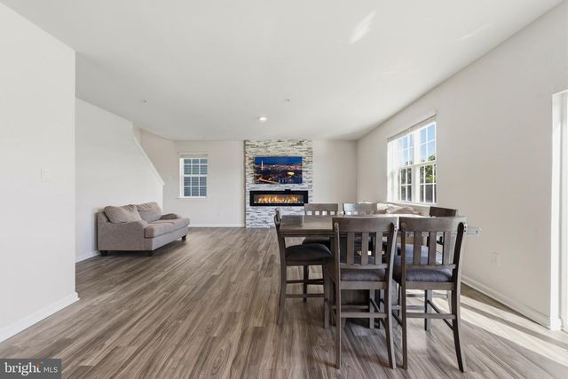 2006 FAUNA DR, Frederick, MD 21702