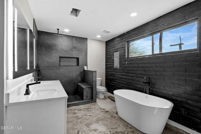 810 GATO Road, El Paso, TX 79932