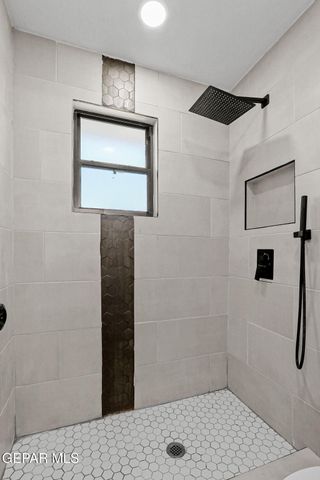 810 GATO Road, El Paso, TX 79932