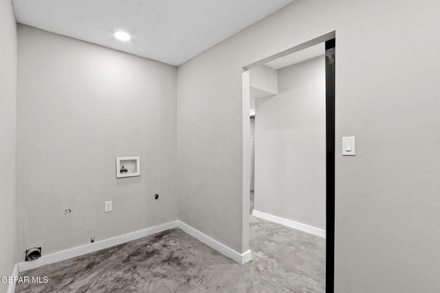 810 GATO Road, El Paso, TX 79932