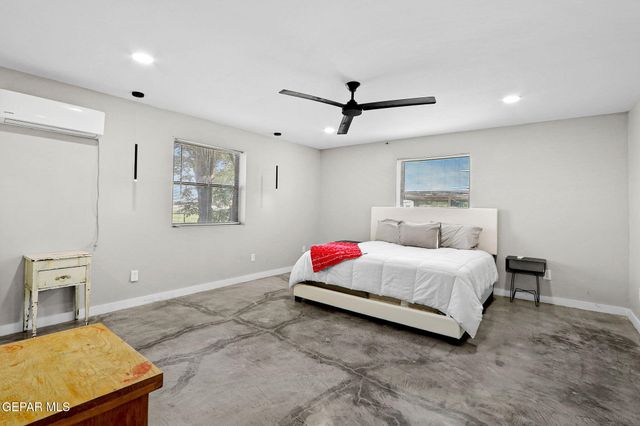 810 GATO Road, El Paso, TX 79932