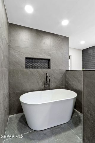 810 GATO Road, El Paso, TX 79932