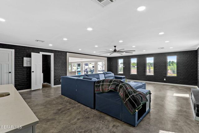 810 GATO Road, El Paso, TX 79932