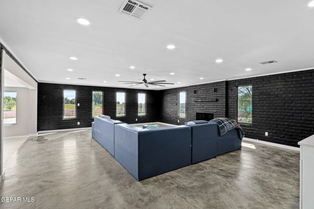 810 GATO Road, El Paso, TX 79932