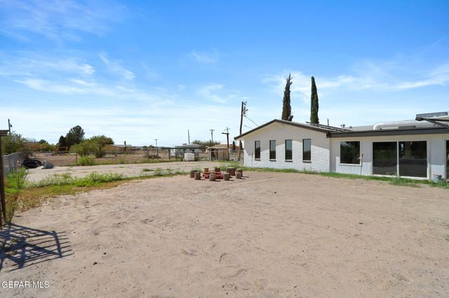 810 GATO Road, El Paso, TX 79932