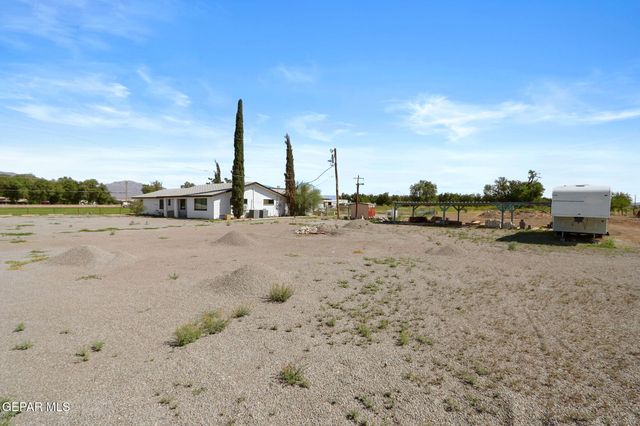 810 GATO Road, El Paso, TX 79932