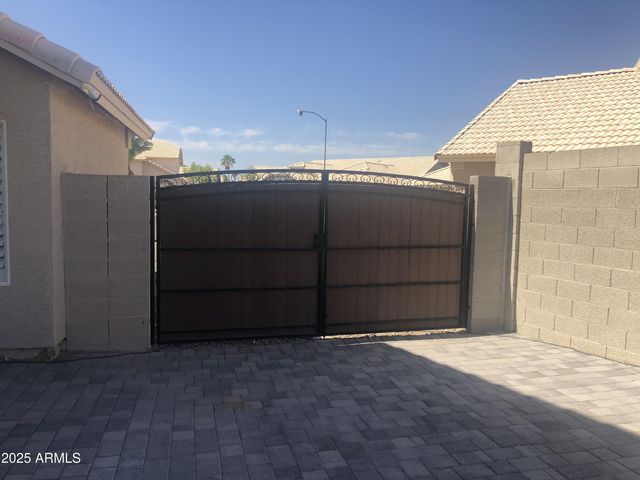 9146 W EVANS Drive, Peoria, AZ 85381