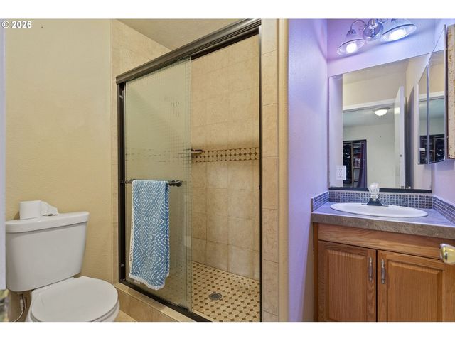 3690 Sw 188TH Ave, Beaverton, OR 97078
