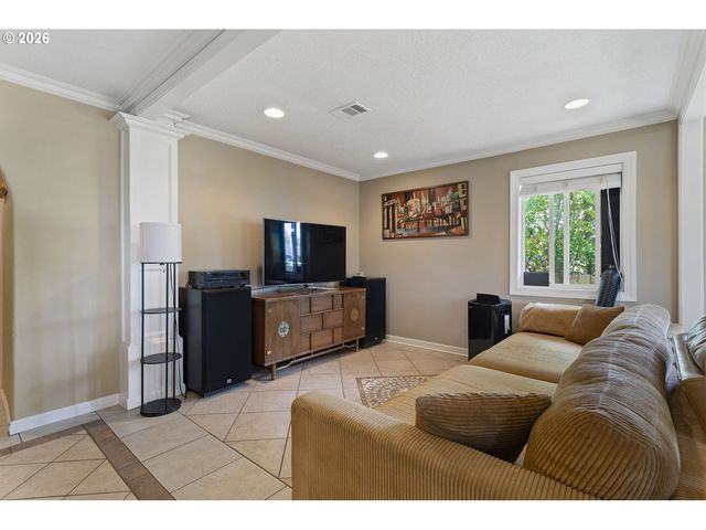 3690 Sw 188TH Ave, Beaverton, OR 97078