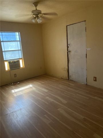 205 Monterrey St, Alice, TX 78332