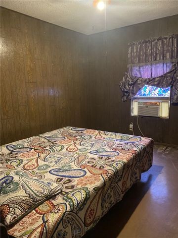 205 Monterrey St, Alice, TX 78332