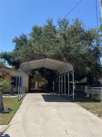 205 Monterrey St, Alice, TX 78332