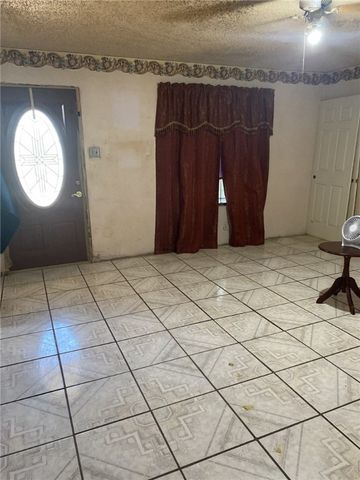 205 Monterrey St, Alice, TX 78332