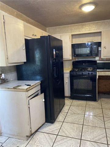 205 Monterrey St, Alice, TX 78332