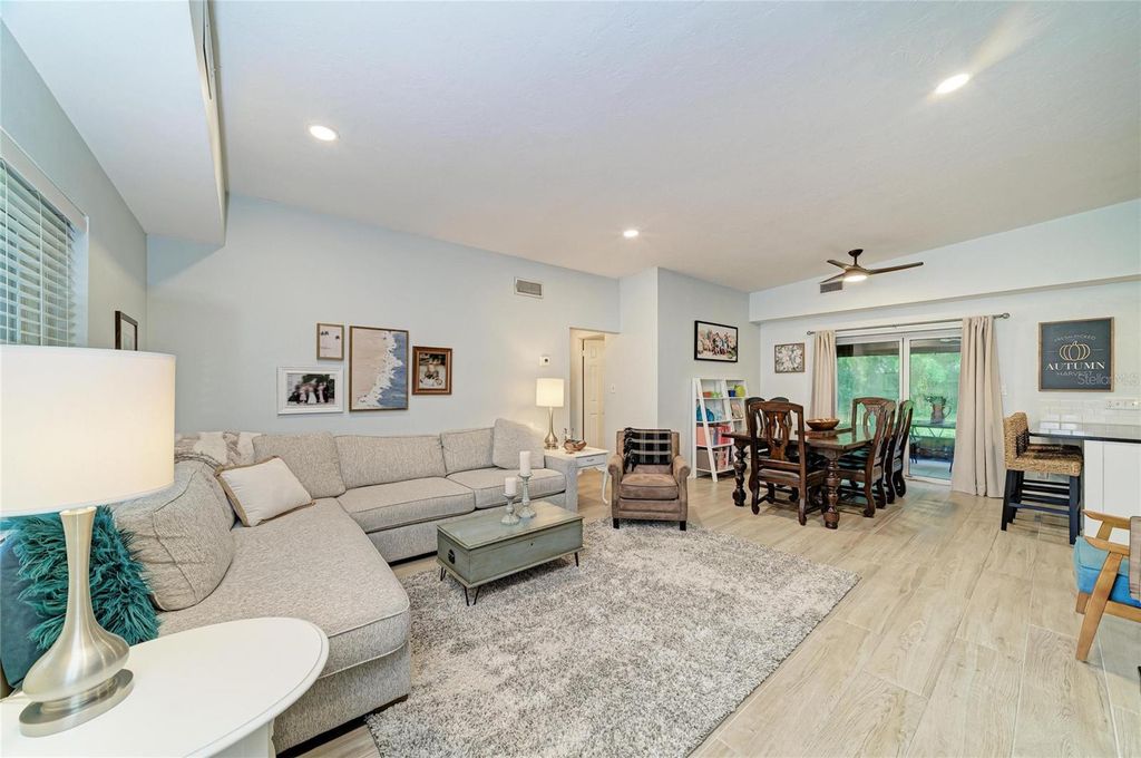 126 HOLLY AVENUE, SARASOTA, FL 34243 — photo 5