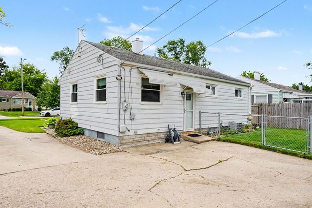 1147 Congress Street, South Bend, IN 46615