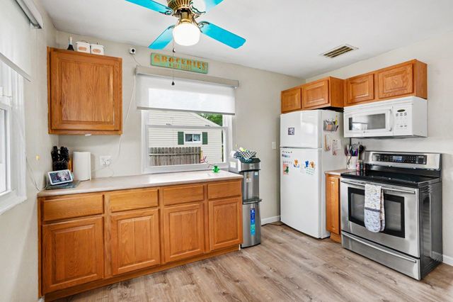 1147 Congress Street, South Bend, IN 46615