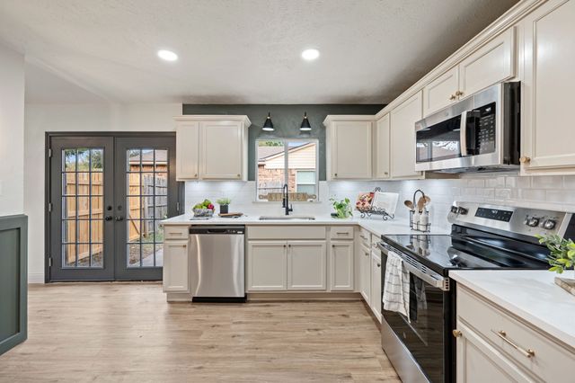 4124 Silverberry Avenue, Fort Worth, TX 76137