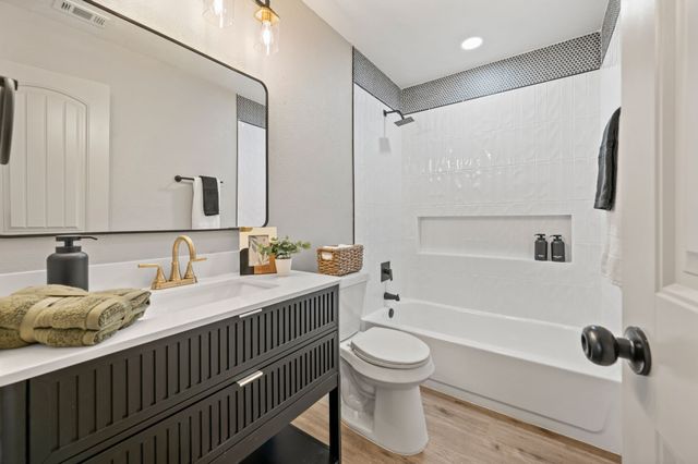 4124 Silverberry Avenue, Fort Worth, TX 76137