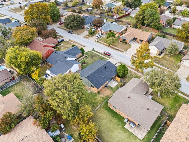 4124 Silverberry Avenue, Fort Worth, TX 76137