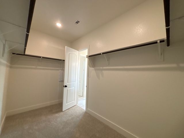 703 Water Side Drive, Van Alstyne, TX 75495