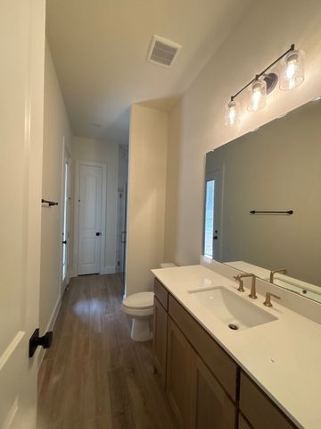 703 Water Side Drive, Van Alstyne, TX 75495