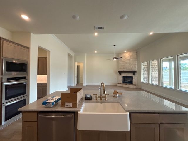 703 Water Side Drive, Van Alstyne, TX 75495