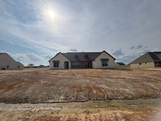 703 Water Side Drive, Van Alstyne, TX 75495