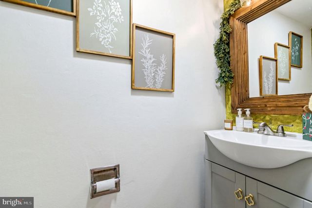 7572 QUAIL RUN LN, Manassas, VA 20109