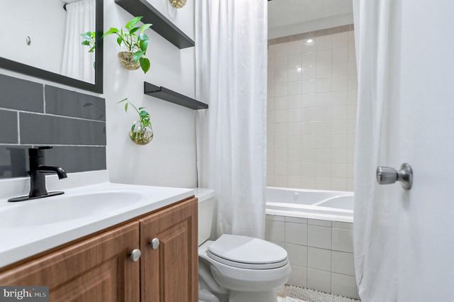 7572 QUAIL RUN LN, Manassas, VA 20109