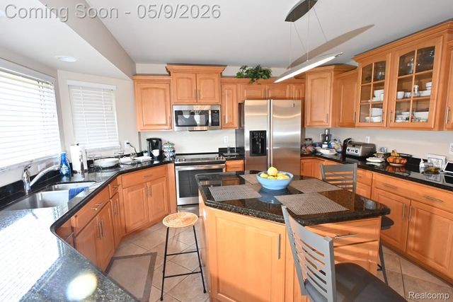 19205 River Valley Drive, Macomb Township, MI 48044