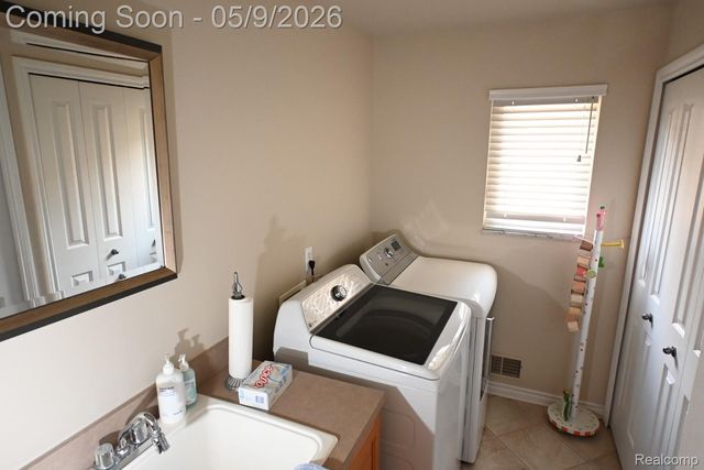 19205 River Valley Drive, Macomb Township, MI 48044