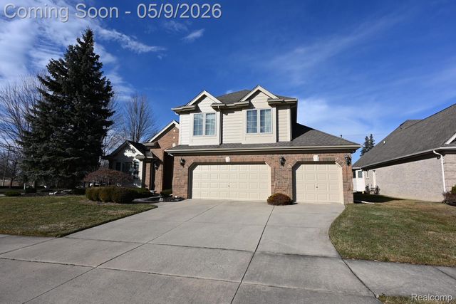 19205 River Valley Drive, Macomb Township, MI 48044