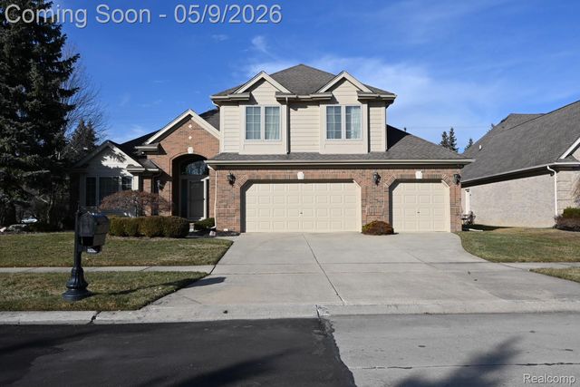19205 River Valley Drive, Macomb Township, MI 48044