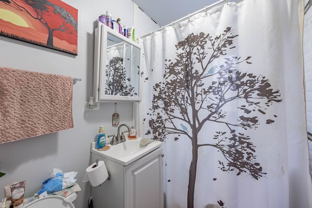 513 N Park Street, Westmont, IL 60559