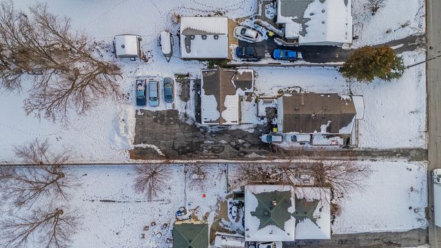 513 N Park Street, Westmont, IL 60559