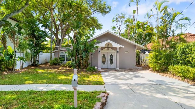 3414 W WALLCRAFT AVENUE, Tampa, FL 33611