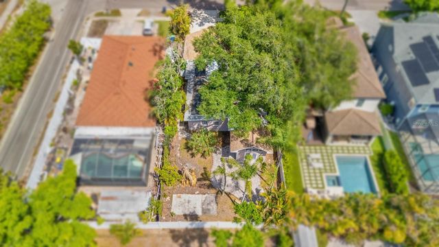 3414 W WALLCRAFT AVENUE, Tampa, FL 33611