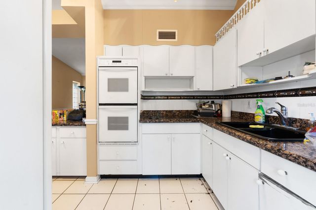 3414 W WALLCRAFT AVENUE, Tampa, FL 33611