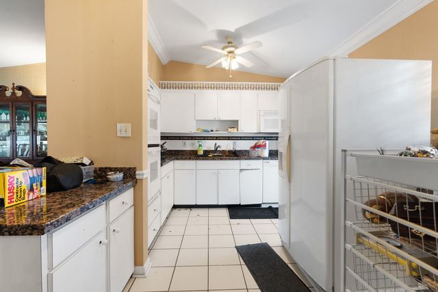 3414 W WALLCRAFT AVENUE, Tampa, FL 33611