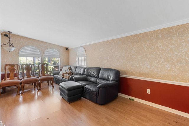 3414 W WALLCRAFT AVENUE, Tampa, FL 33611