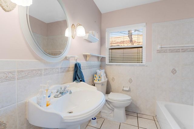 3414 W WALLCRAFT AVENUE, Tampa, FL 33611