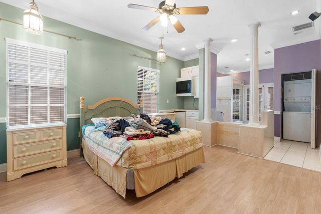 3414 W WALLCRAFT AVENUE, Tampa, FL 33611