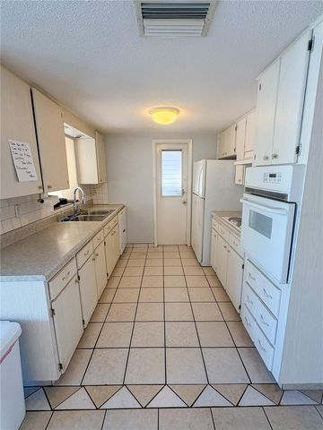 10206 WILLOW DRIVE, Port Richey, FL 34668