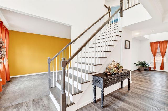 38 Highgrove Drive, Washingtonville, NY 10992