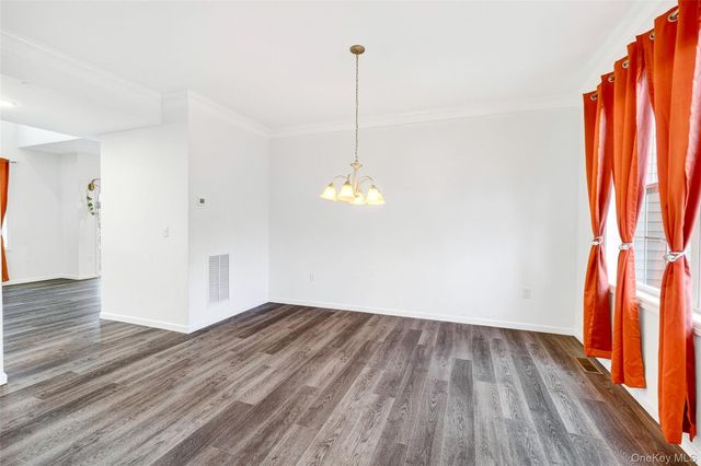 38 Highgrove Drive, Washingtonville, NY 10992