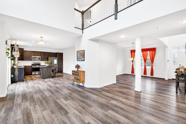 38 Highgrove Drive, Washingtonville, NY 10992