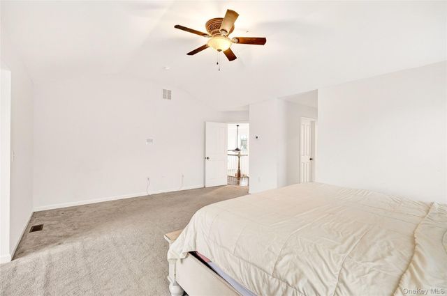 38 Highgrove Drive, Washingtonville, NY 10992